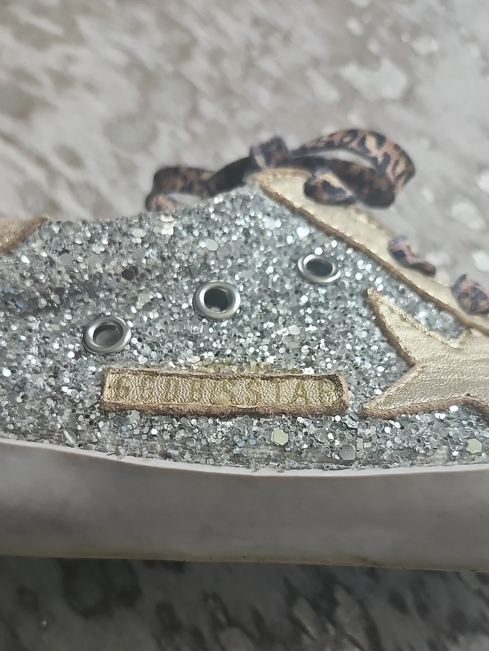 Golden Goose Super-Star Low Top Sneakers in Silver Glitter Sz41